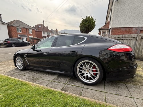 Bruch 2010 porsche panamera - 2010,